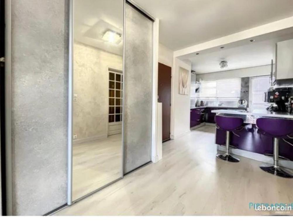 Bel Appartement Lumineux De 100M2 6 Places 3 Chambres Au 3E Etage Avec Ascenseur -A 5Mn A Pied Du Parc Des Expositions Congres De Dijon Et Eng Et 10Mn Du Centre Ville Place Parking Devant L'Immeuble Exteriör bild